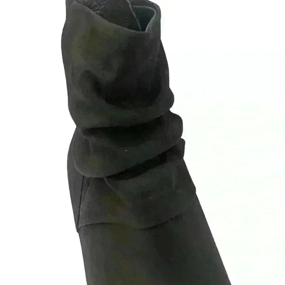 Paul Green 08532 Women’s Black Suede Ruffle Ankle Bootie  Size 8 B - Picture 5 of 12